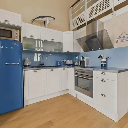 Balcon Vue Acces Direct Et Piscine *