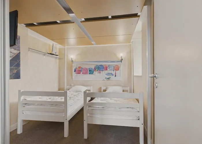 Balcon Vue Acces Direct Et Piscine Le Croisic